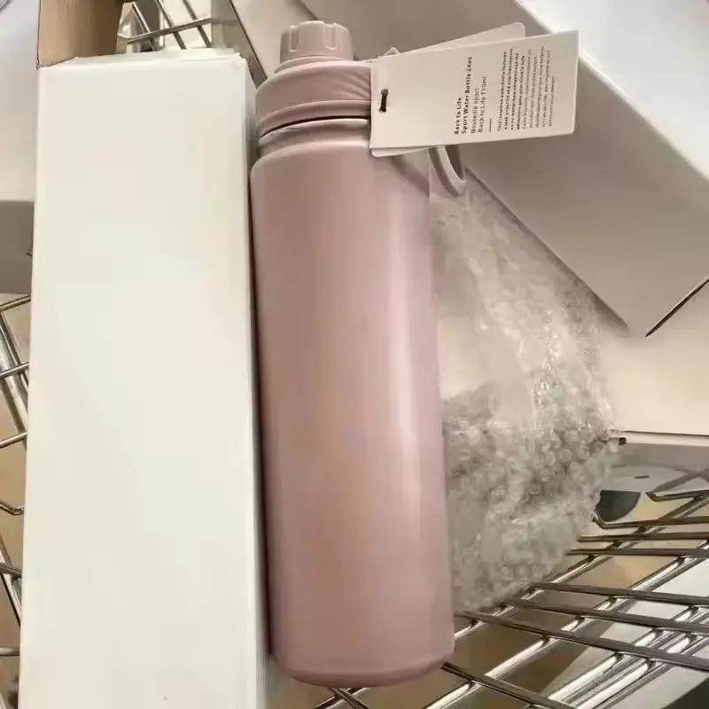 Revive Your Hydration: 710ml Insulated Stainless Steel Water Bottle - Leakproof & Portable! - Creatique